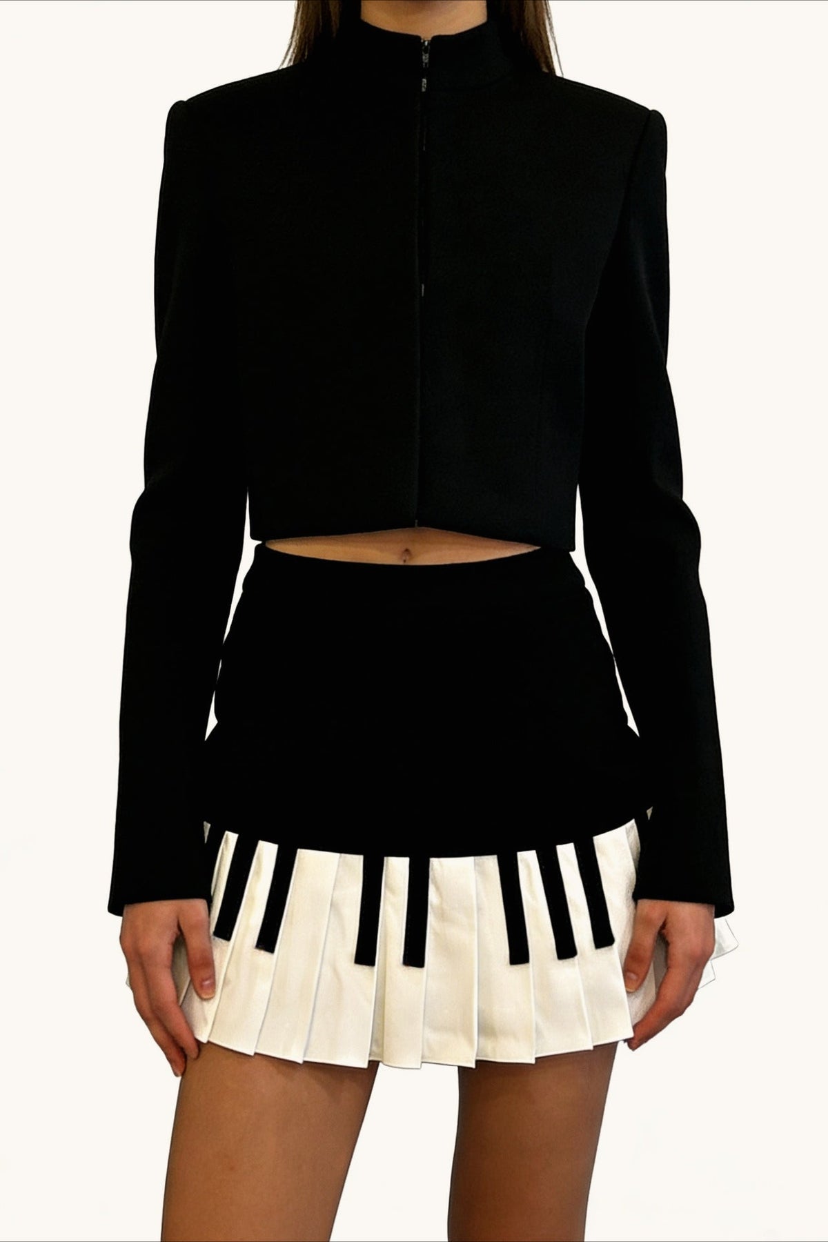 Retro Black White Piano Pleated High Waist Slim Skirt