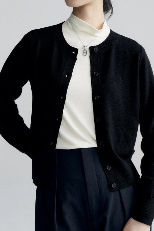Solid Color Round Neck Knit Cardigan