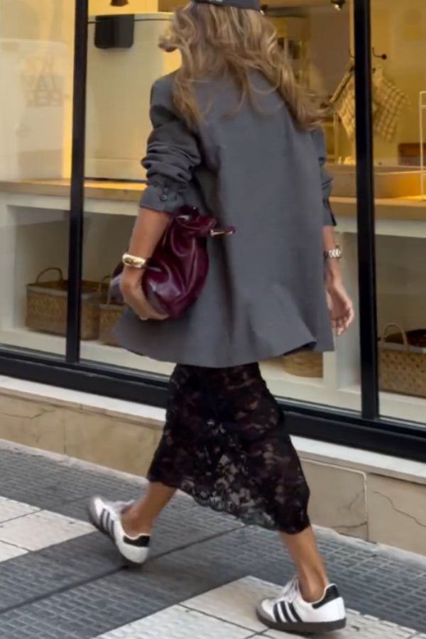 Boyfriend style mid-length blazer