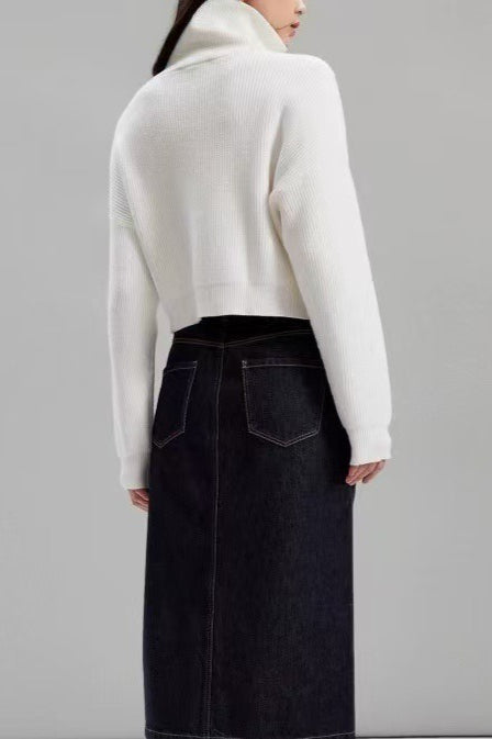 Short Cable Knit Pullover Sweater
