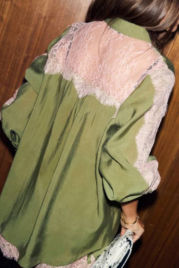 Eye-catching Work Contrast Color Lace Trim Button Up Long Sleeve Loose Blouse