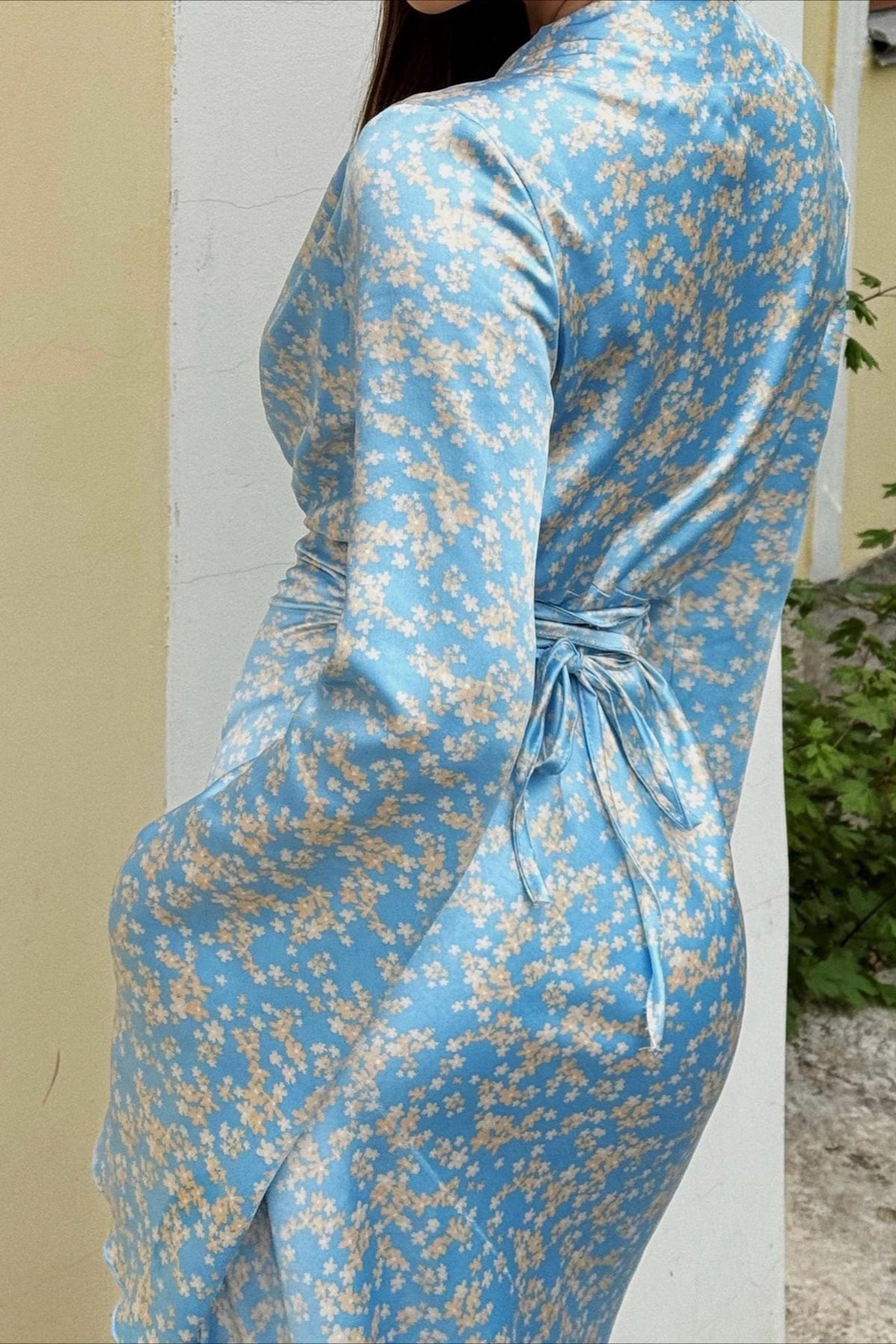 Elegant V Neck Flare Sleeve Maxi Floral Dress