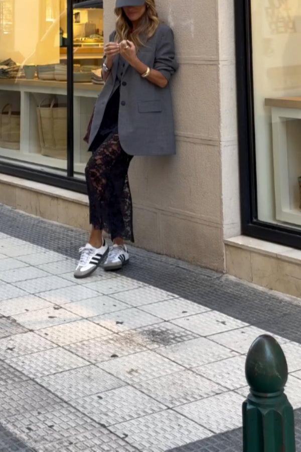 Boyfriend style mid-length blazer