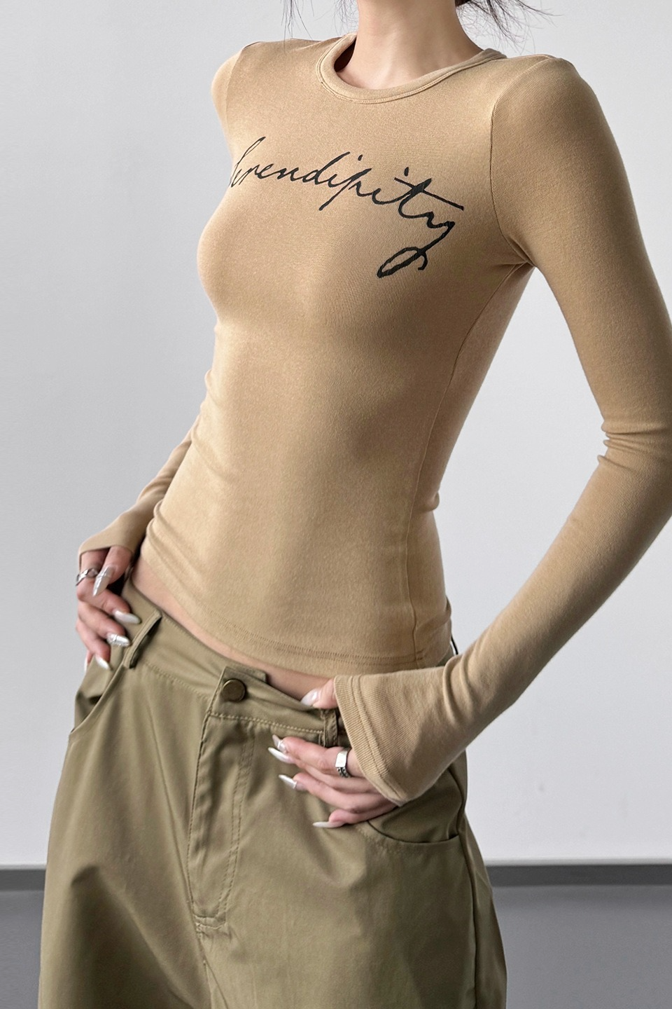 Letter Embroidered Slim Crop Crew Neck Long Sleeve Crop Top