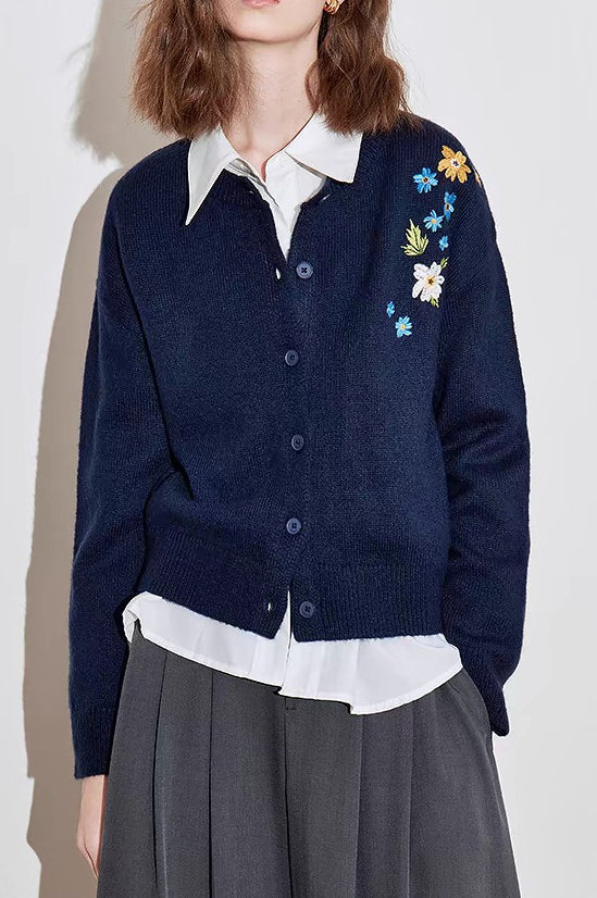 Vintage Floral Embroidery Sweater
