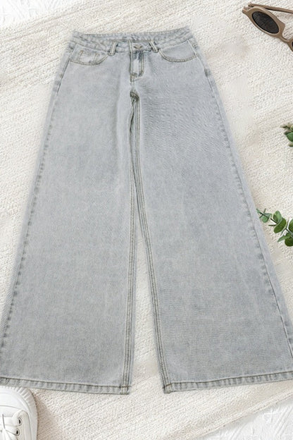 Low Rise Light Wash Wide Leg Jeans