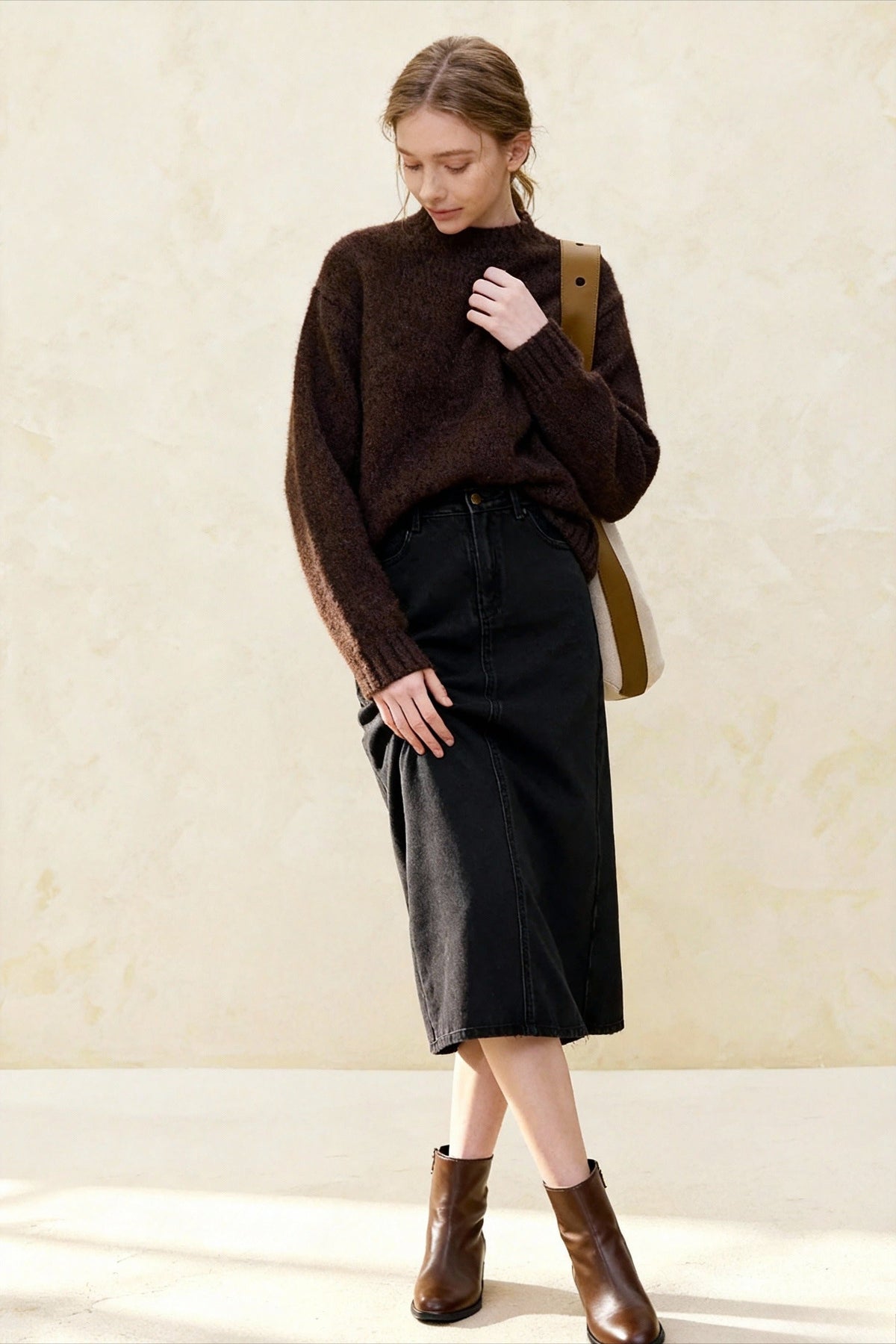 Warm Soft Waxy Round Neck Pullover Sweater