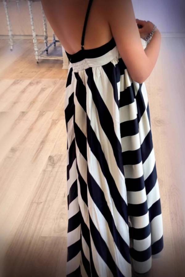 Classic Black and White Diagonal Stripe Sleeveless Loose Maxi Dress