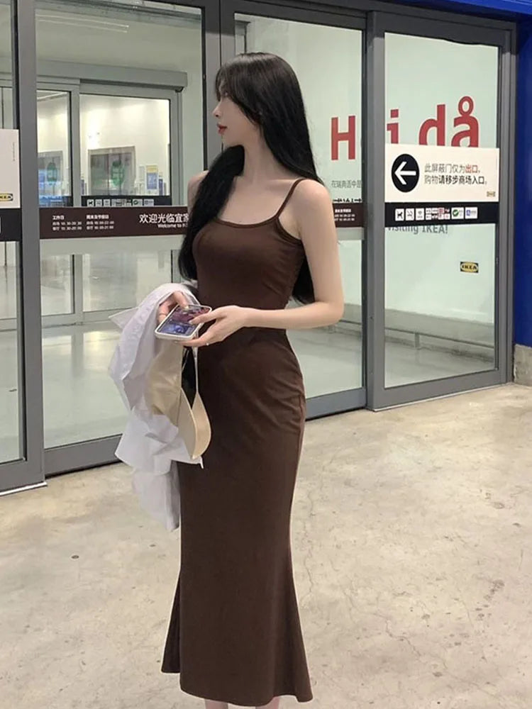 Spaghetti Strap Scoop Neck Bodycon Mermaid Hem Maxi Dress
