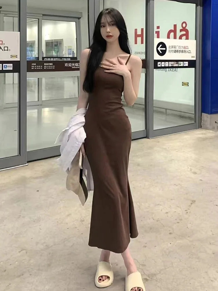 Spaghetti Strap Scoop Neck Bodycon Mermaid Hem Maxi Dress