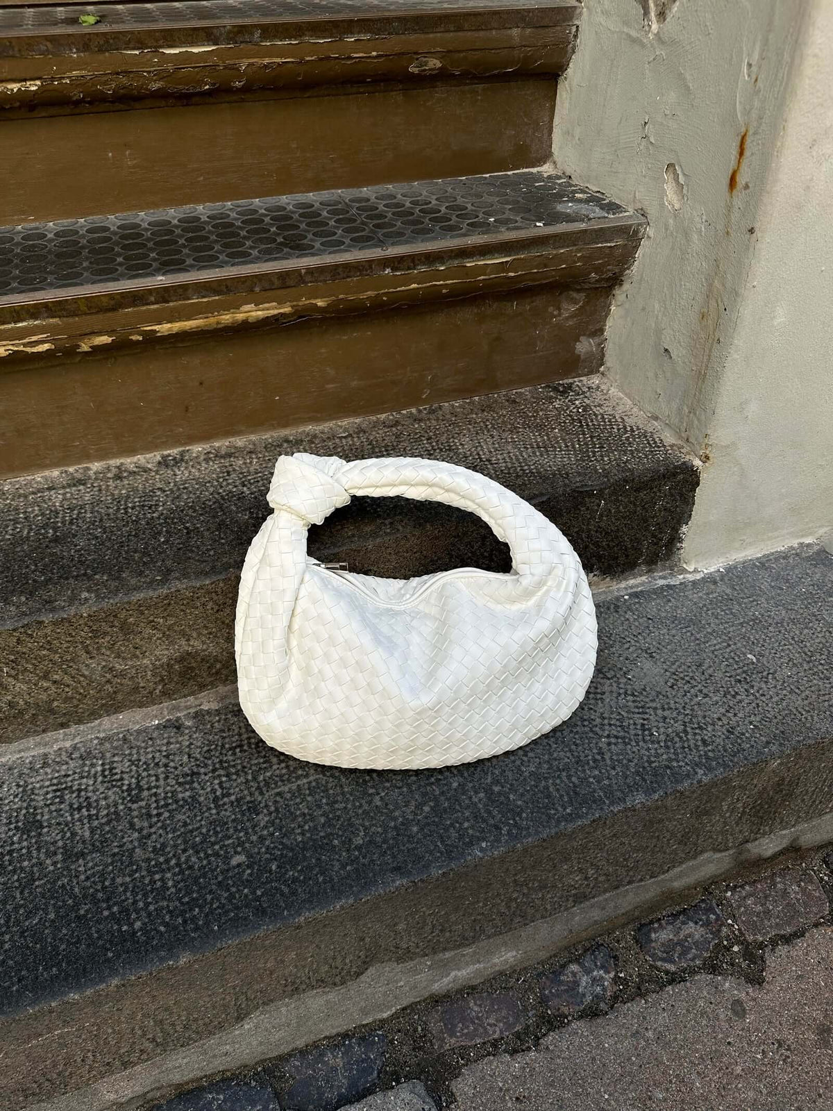 Giselle Medium Woven Bag
