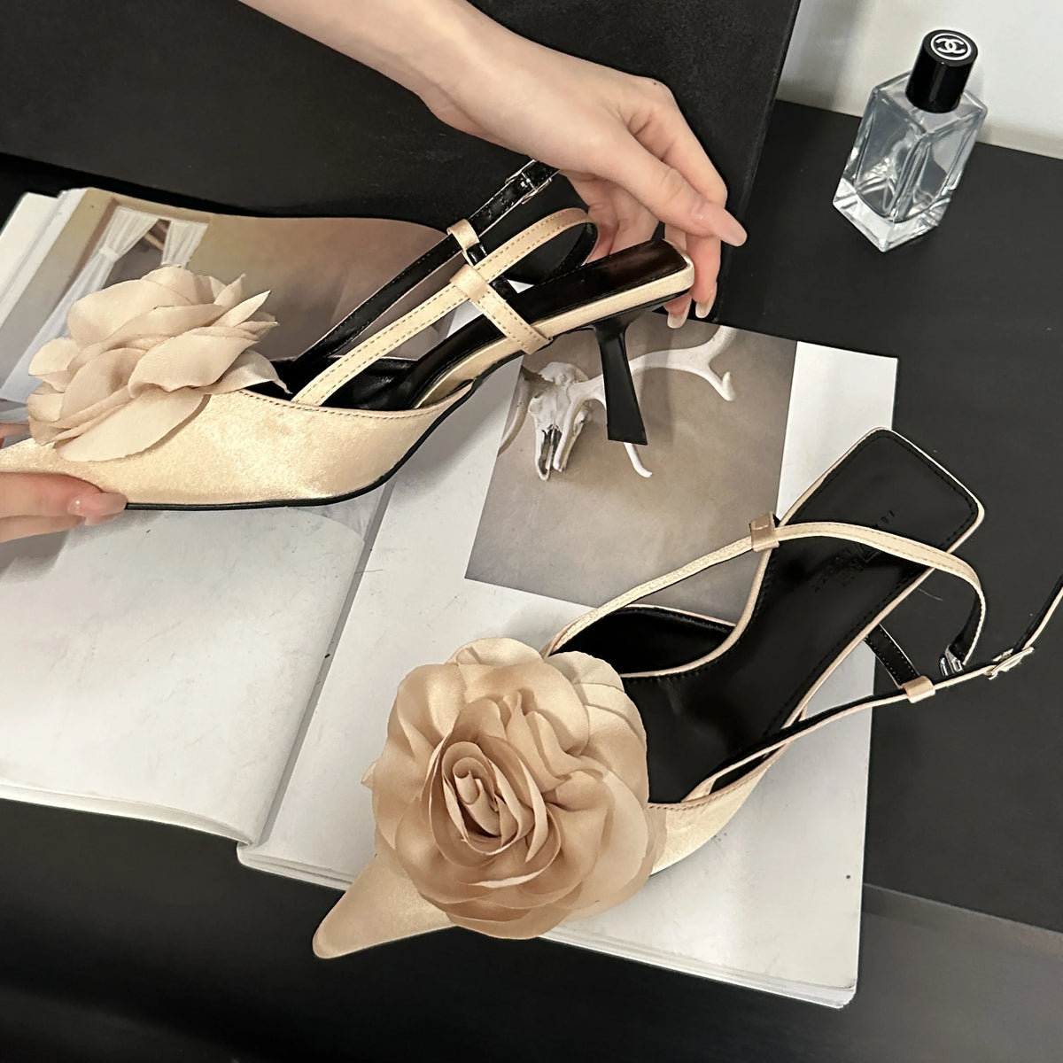 Fashion Buckle Strap Women Pointed Toe Thin Wedding Designer Dress Mule Ladies Shoes Low Heel Pumps