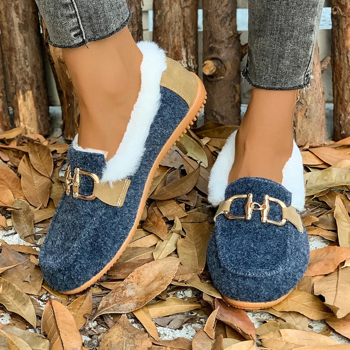 New Women Snow Flats Boots Winter Warm Plush Outdoor Boots Women Winter Casual Flats Shoes Women Fashion Flat Comfortable Sho
