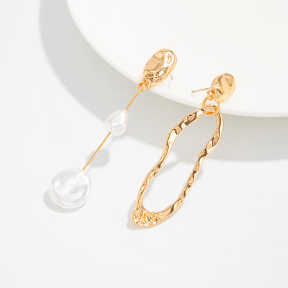 Retro Irregular Faux Pearl Long Metal Geometric Earrings