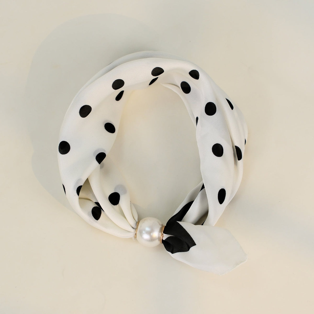 Polka Dot Pearl Magnetic Buckle Neck Scarf