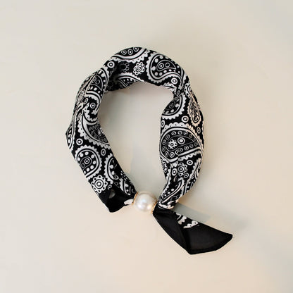 Retro Paisley Pearl Magnetic Buckle Neck Scarf