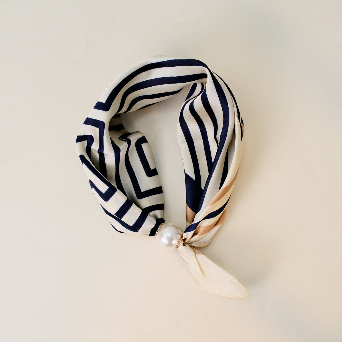 Stripe Pearl Magnetic Buckle Neck Scarf