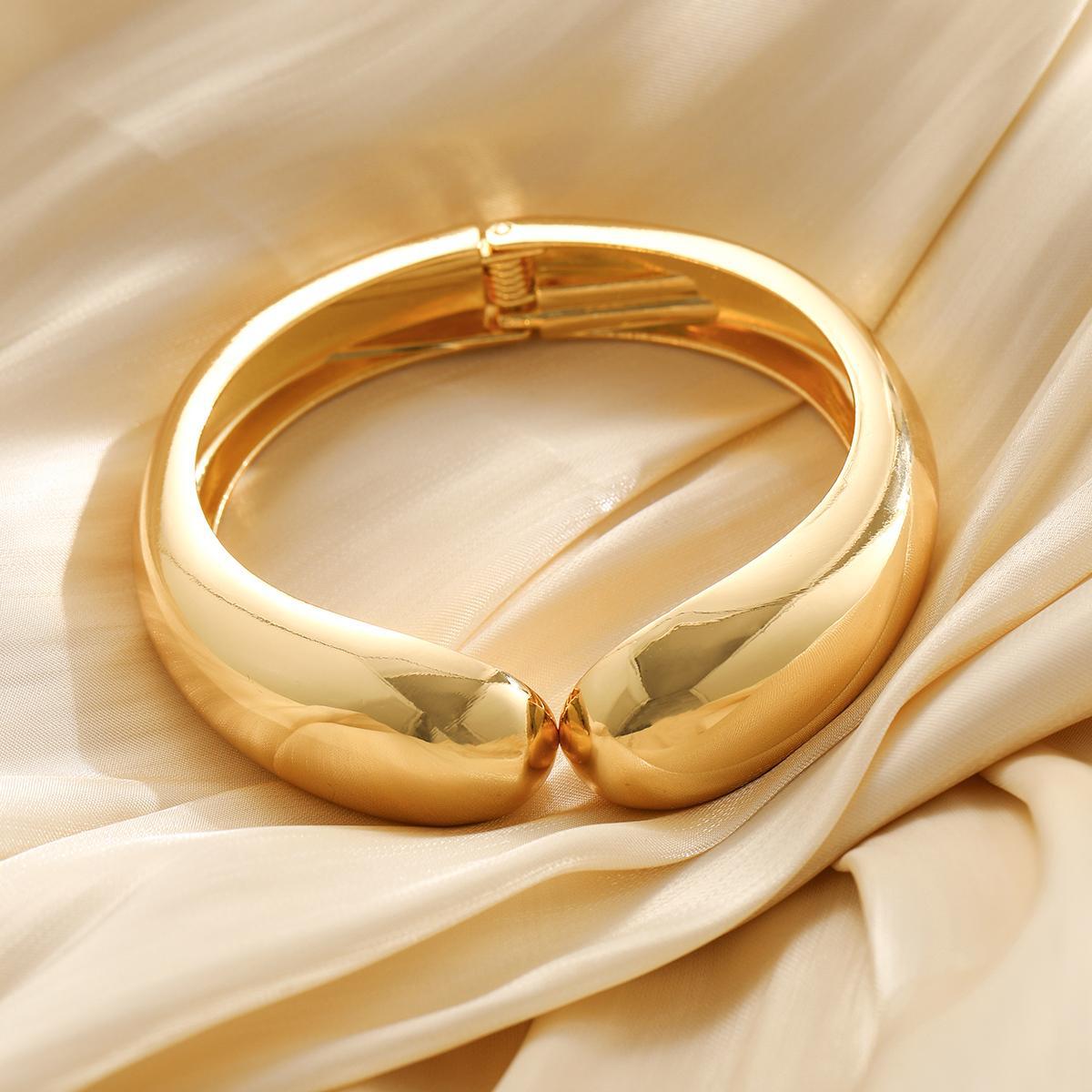 Polished Alloy Teardrop Coil Open Cuff Bracelet