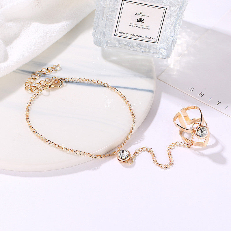 Retro Openwork Arrow Ring Finger Bracelet