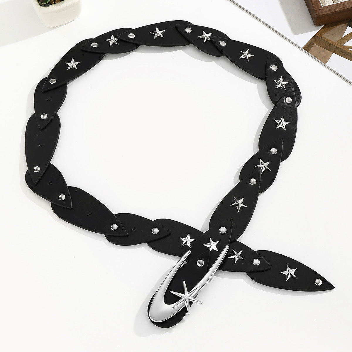 Silver Minimalist Chic Waist Belt