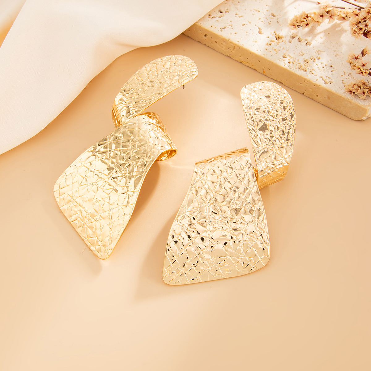 Minimalist Irregular Spiral Geometric Stud Earrings