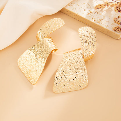 Minimalist Irregular Spiral Geometric Stud Earrings