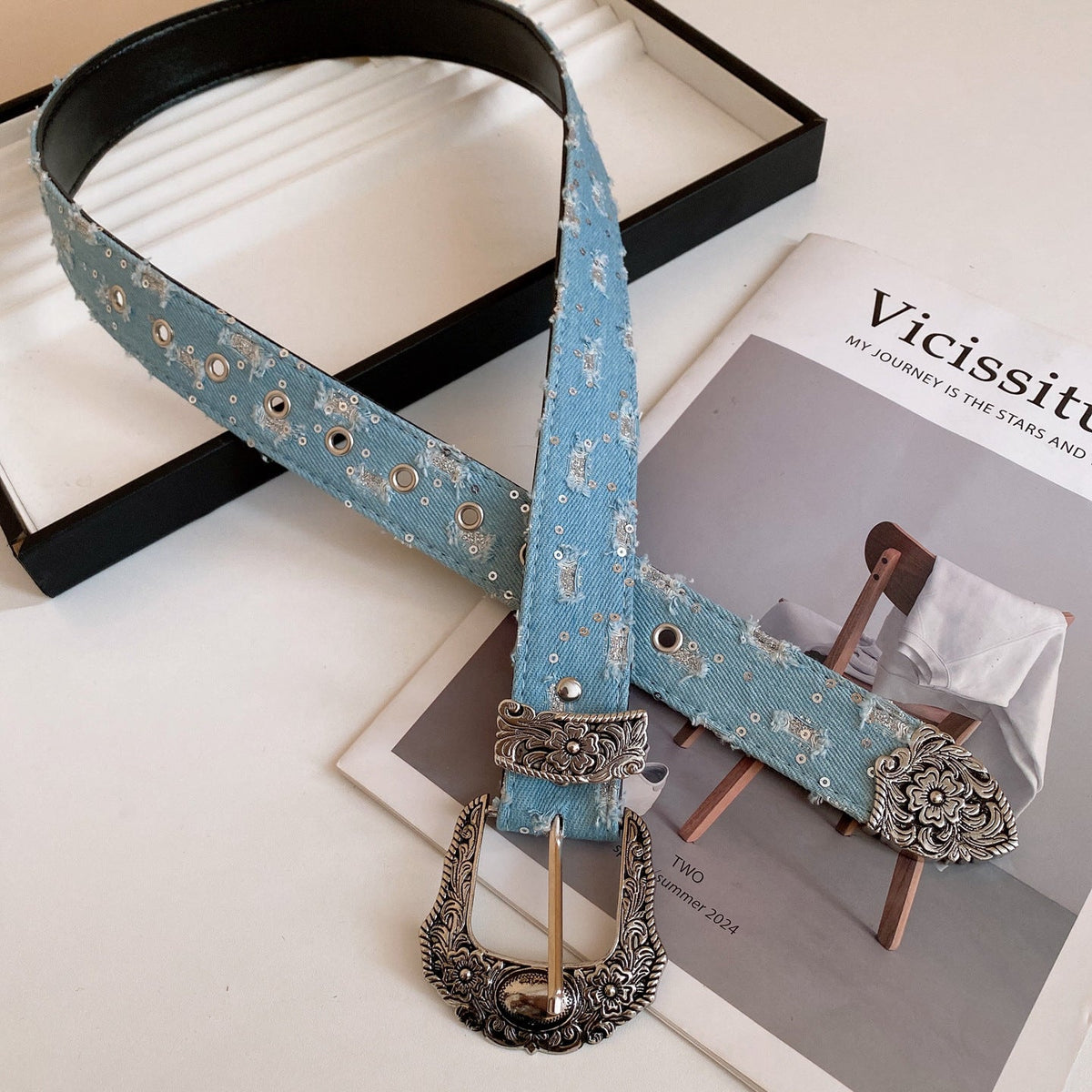 Distressed Denim Pattern Metal Belt