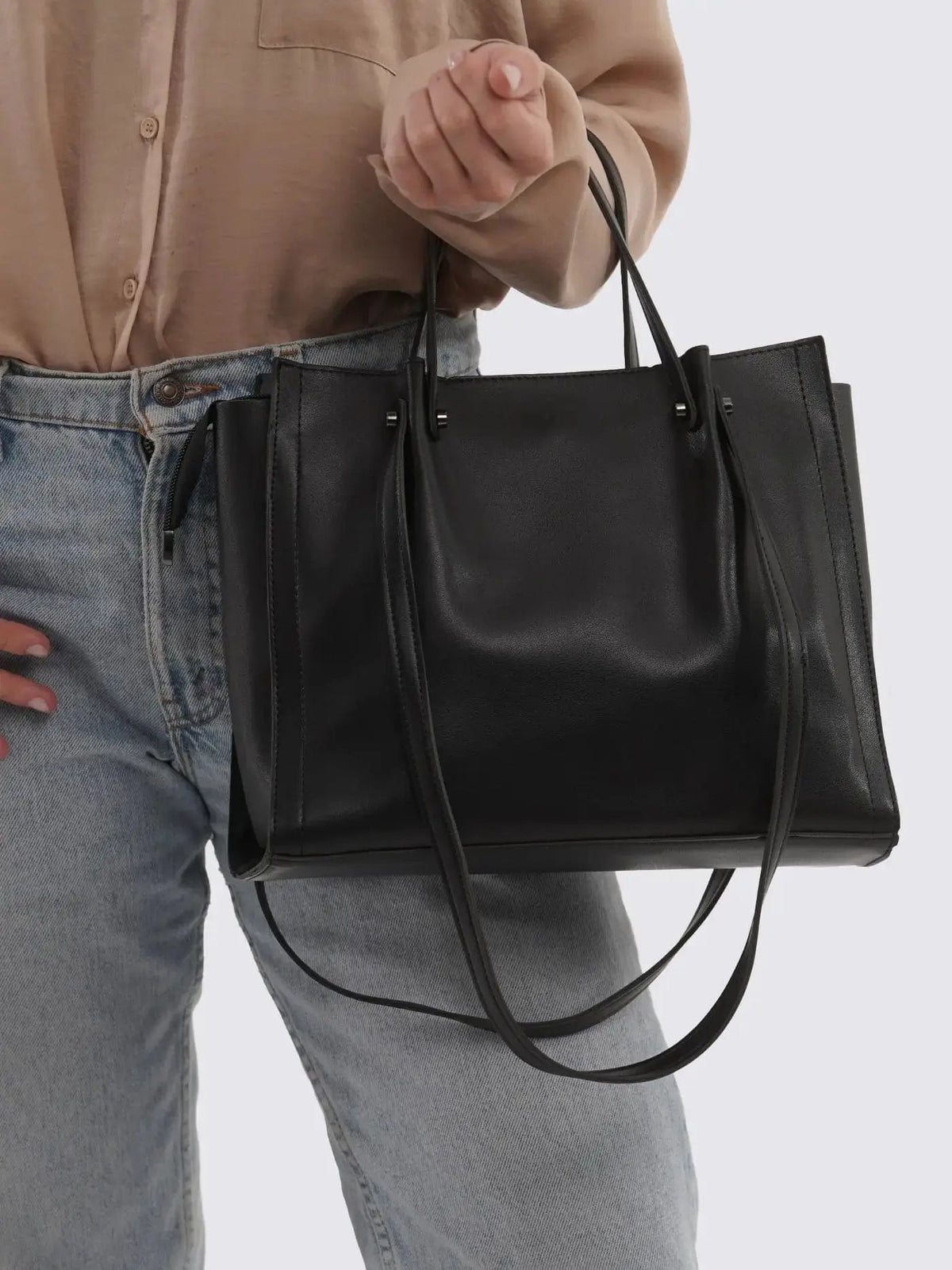 Paola Carryall Tote