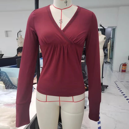 Y2K Cute Grunge Burgundy T-shirt 00s Vintage V Neck Long Sleeve Tees Chic Retro Women Milkmaid Tops Autumn Techwear Clothes