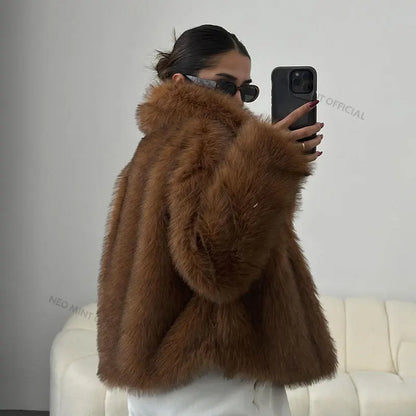 Winter Iconic Blogger Fashion Fluffy Square Collar Faux Fur Coat Women Ins Hot Chic Girls Fox Fur Jacket Outerwear