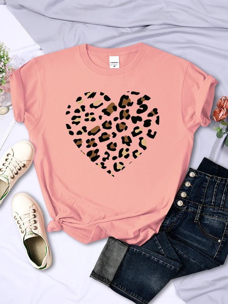 Simple Broken Leopard Heart Women Tshirt Casual Fashion T Shirts Soft Fashion Tee Clothing Harajuku Comfortable Women’S T Shirt