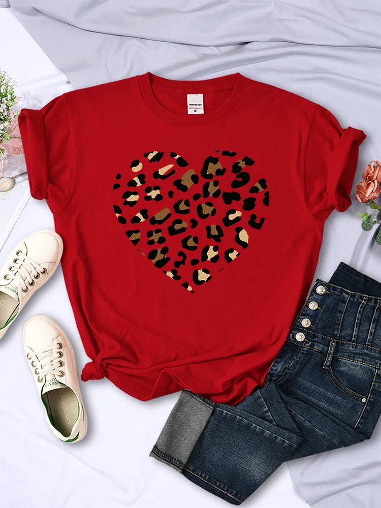 Simple Broken Leopard Heart Women Tshirt Casual Fashion T Shirts Soft Fashion Tee Clothing Harajuku Comfortable Women’S T Shirt