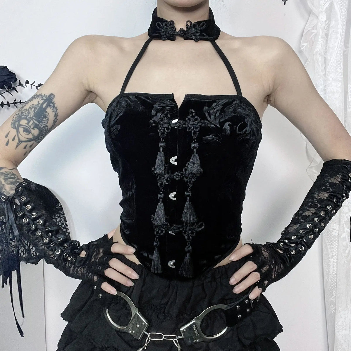 New Arrival Spicy Girl Gothic Style Choker Neck Black Button Crop Top