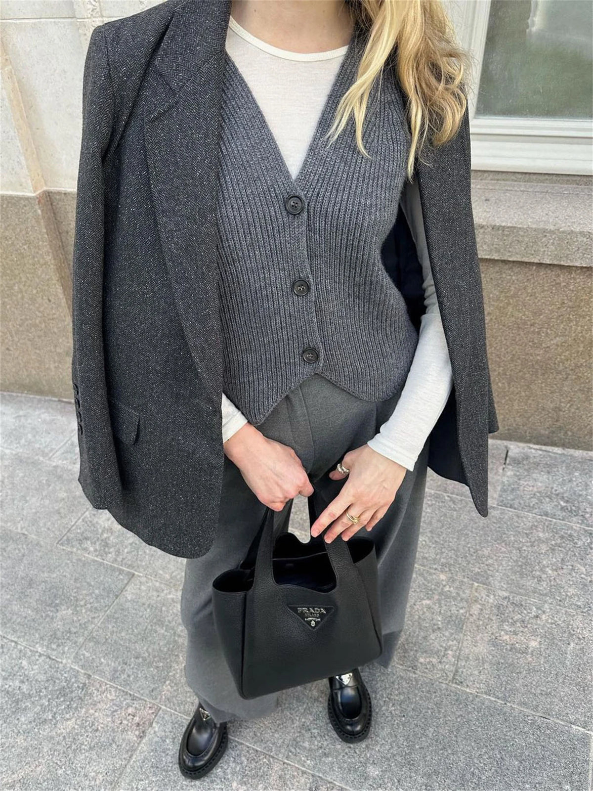 Knit Casual Ribbed Vest Cardigan For Women Solid Slim V-Neck Sleeveless High Waist Outwear Female Loose Knit Vest Sweater