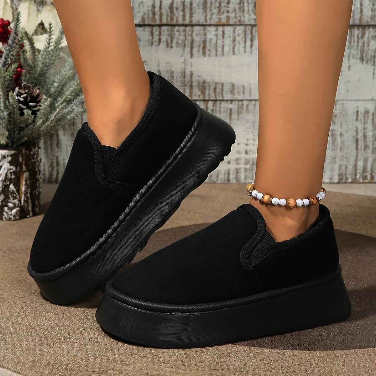 Women Snow Boots New Winter Vintage Boots Women Household Anti-skid Plush Comfortable Outdoors Thick Bottom Windbreak Warm Bo