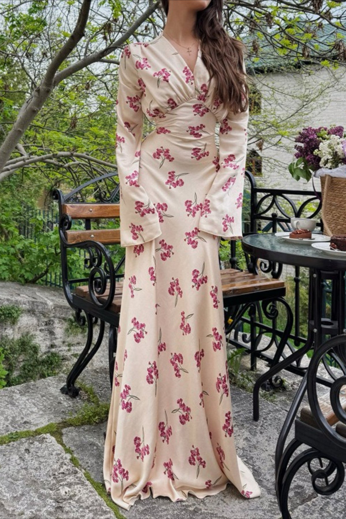 Elegant V Neck Flare Sleeve Maxi Floral Dress