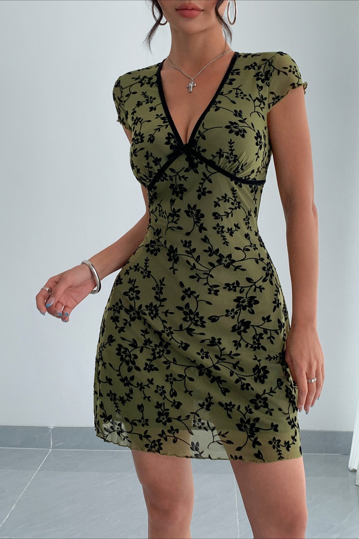 V Neck Embroidery Contrast Trim Floral Dress