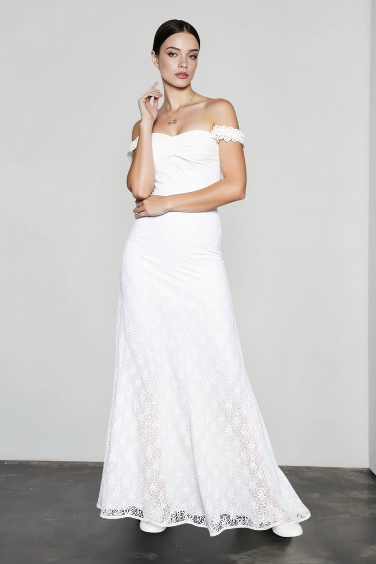 Off Shoulder Sweetheart Neck Floral Lace Scalloped Trim Column Maxi Gown