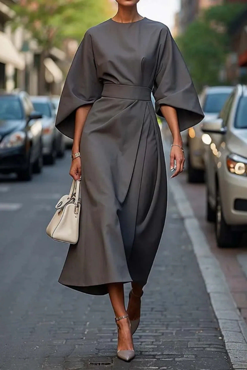 Elegant waist dress with casual batwing sleeves