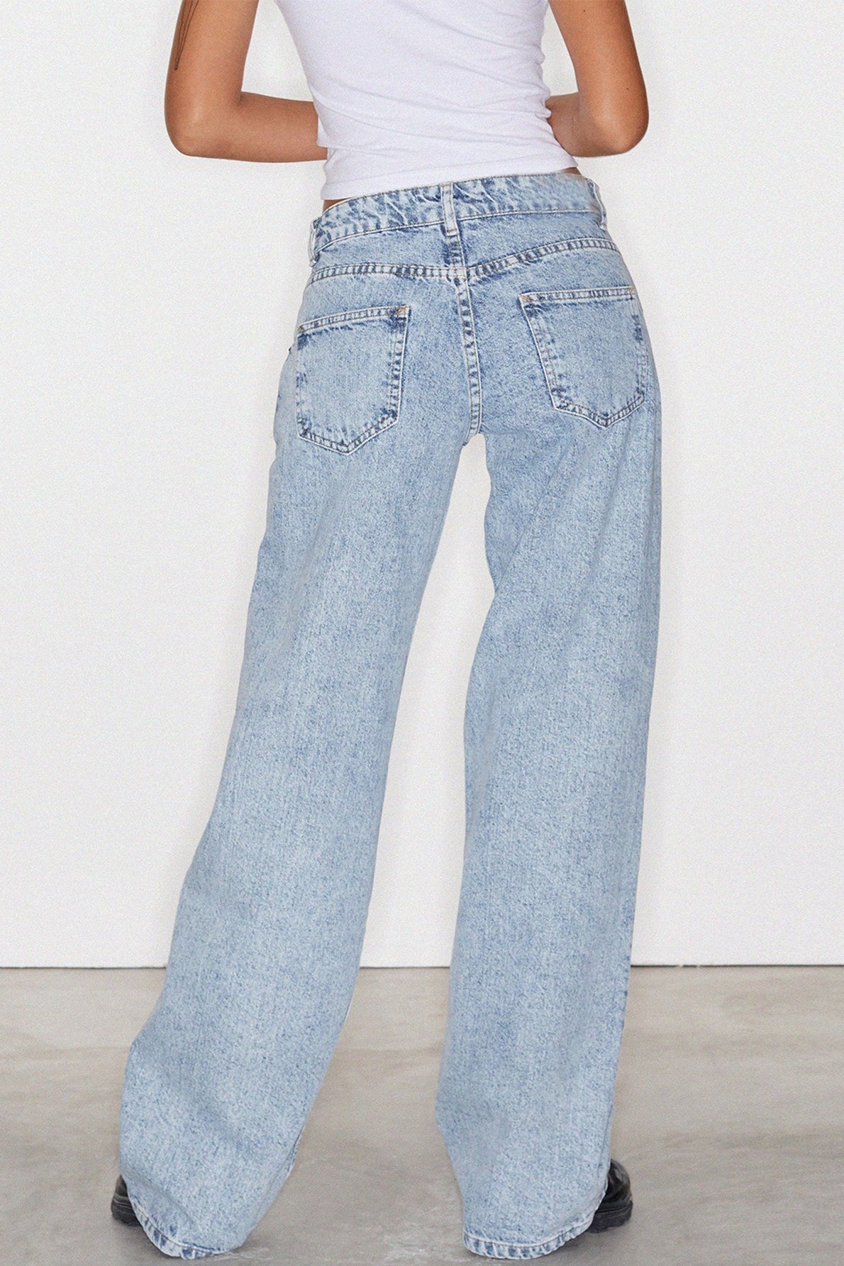 Low Rise Classic Relaxed Straight Leg Jeans