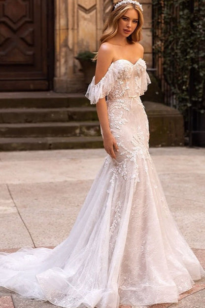 Vintage Lace Fit Flare Wedding Dress