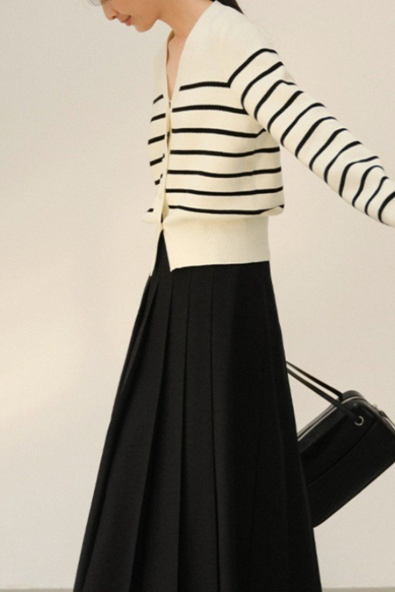 V Neck Stripe Knit Cardigan