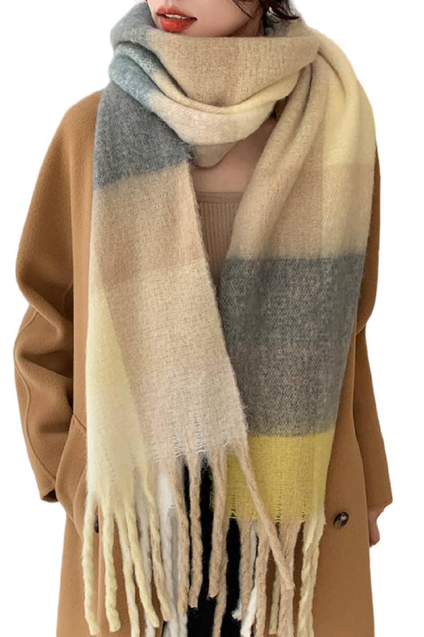 Color-blocked Plaid Tassel Scarf
