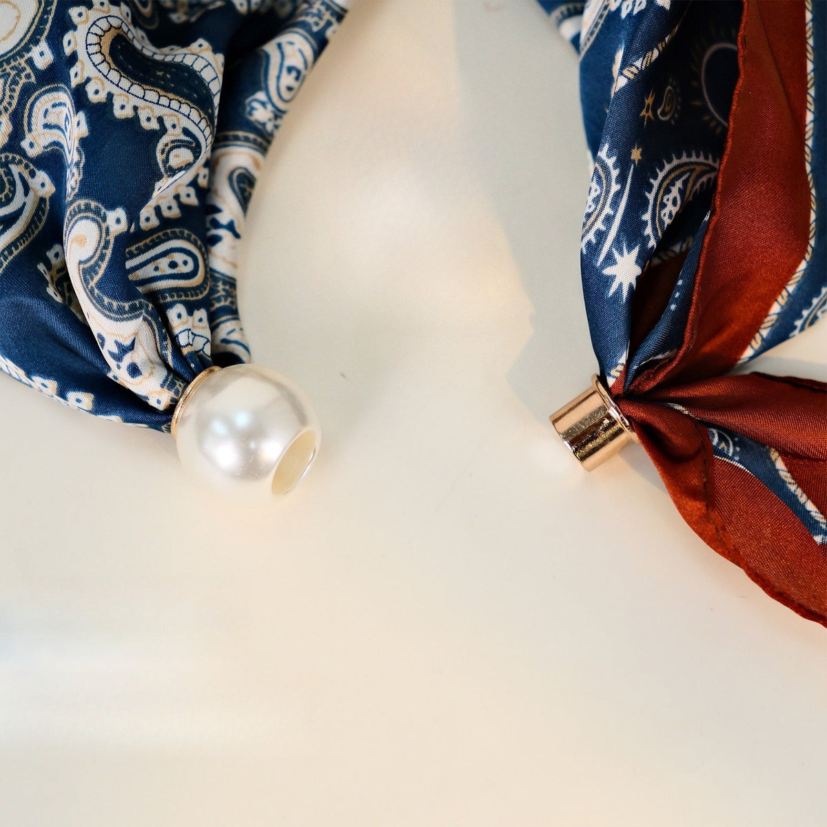 Retro Paisley Pearl Magnetic Buckle Neck Scarf
