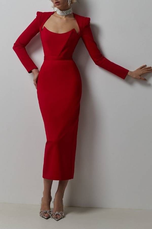 Hollowed-out, form-fitting evening dress