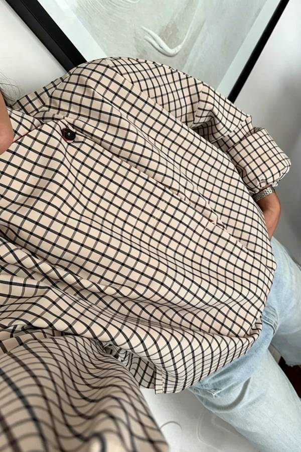 Contrast Color Decorative Plaid Pattern Button Balloon Sleeve Pocket Bomber Jacket