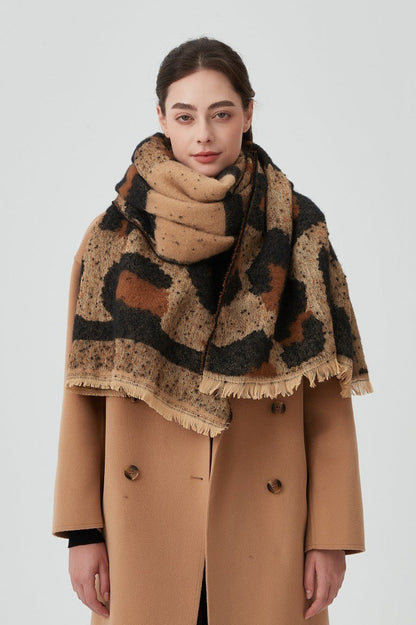 Thick Loop Knit Leopard Pattern Scarf
