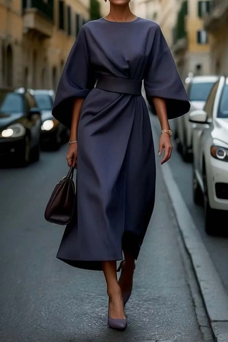 Elegant waist dress with casual batwing sleeves