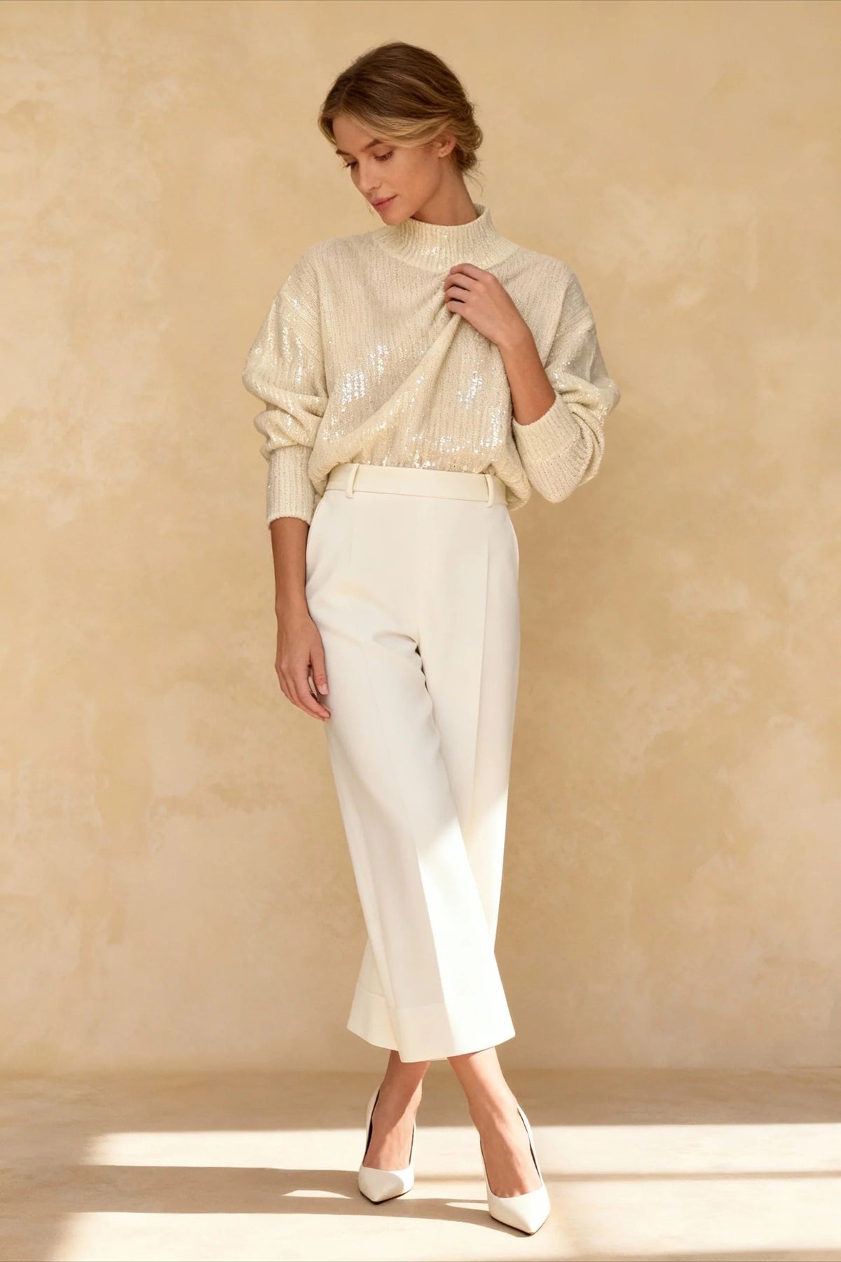 Sequined Round Neck Loose Pullover Sweater