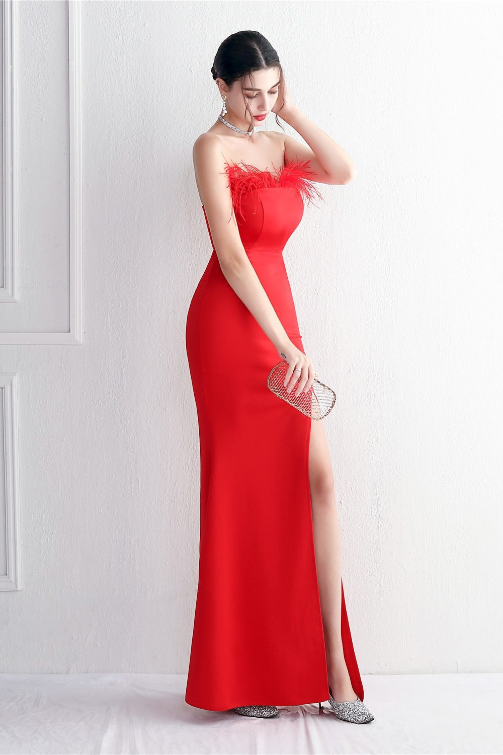 Elegant Feather Trim Strapless Formal Dress